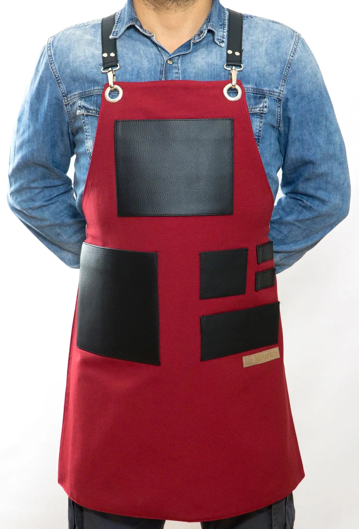 01 Leonardo Red Apron - Monapron