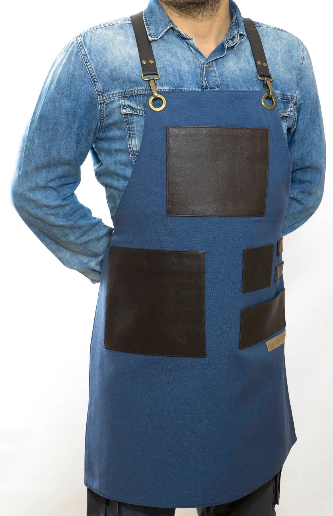 01 Leonardo Navy Apron - Monapron