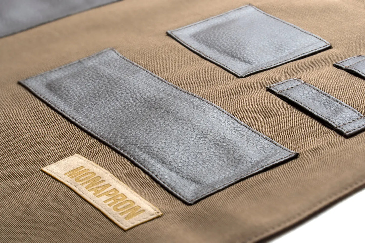 01 Leonardo Dark Brown Apron - Monapron