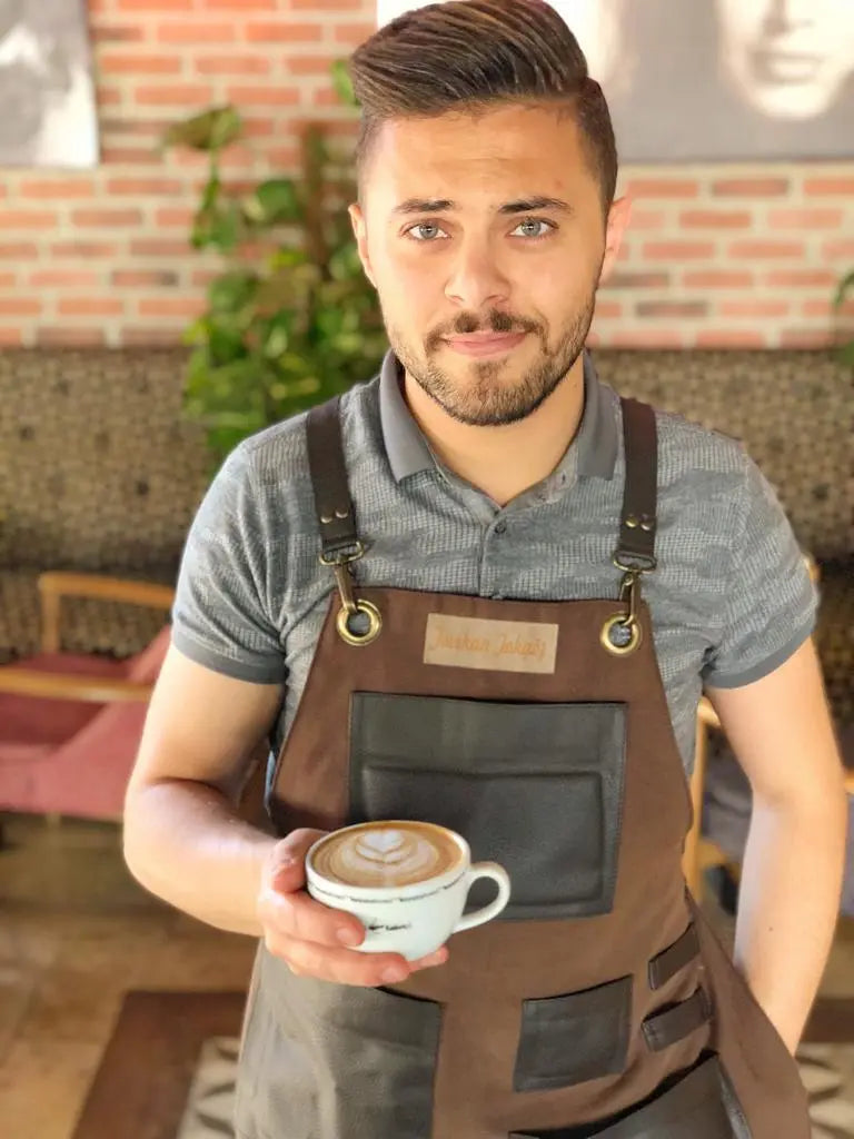 01 Leonardo Red Apron - Monapron